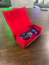 Load image into Gallery viewer, Luxury Varified Man’s Man glasses and case set
